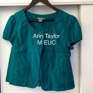 Ann Taylor jacket Medium excellent condition